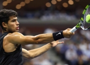 开云体育中国-包含世界网球队逆转美国网球队，阿尔卡拉斯绝境逆转的词条