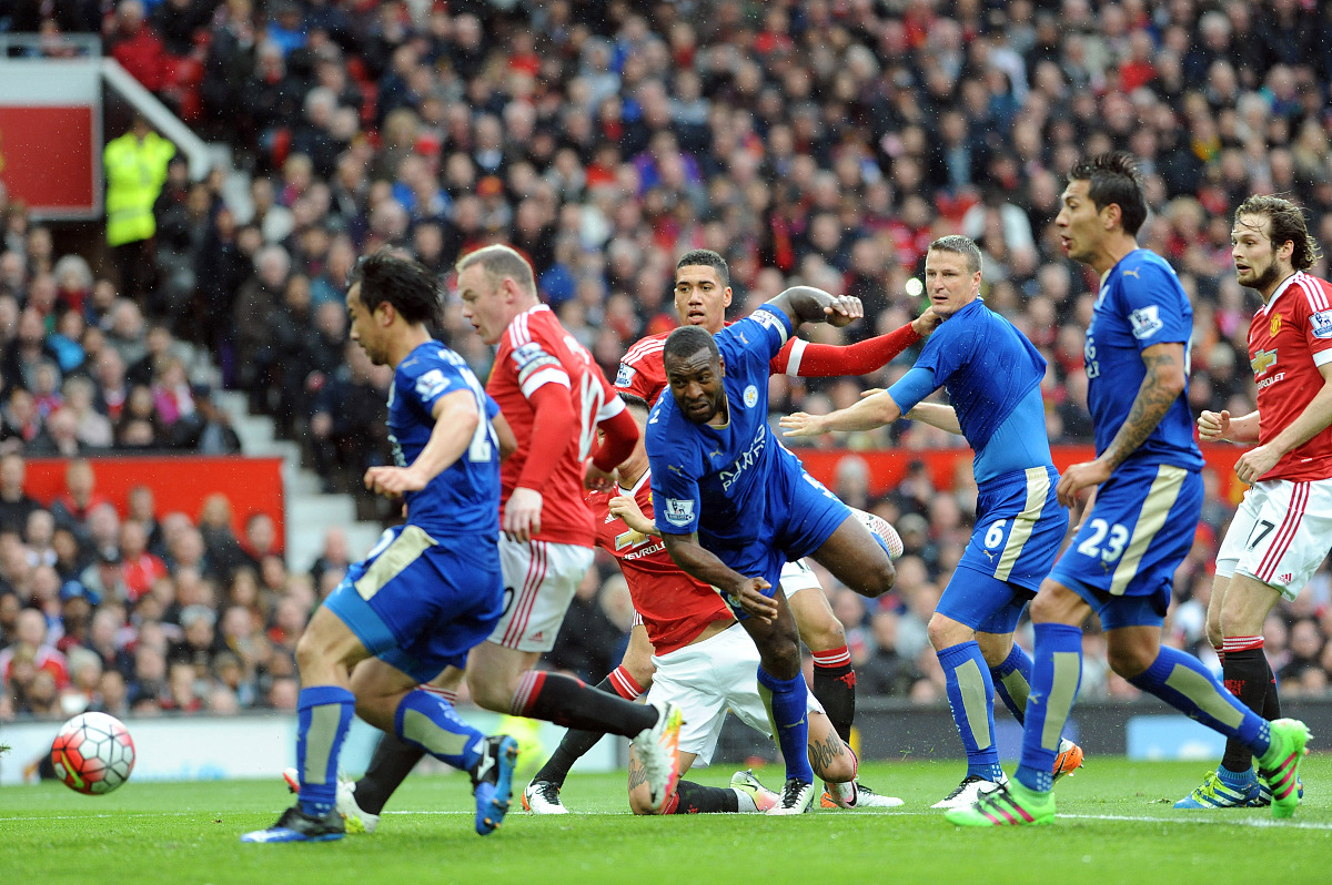 关于欧洲联赛赛场硝烟弥漫，球队战术频频调整的信息