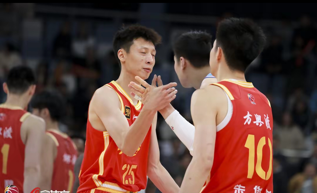 关于山东男篮全力拼搏,力保胜势的信息 关于山东男篮全力拼搏,力保胜势的信息