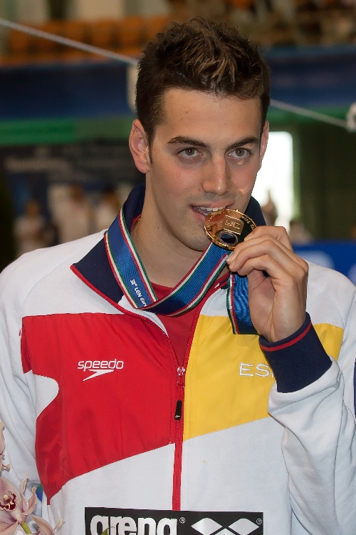 关于欧洲游泳选手表现抢眼获得奖牌的信息