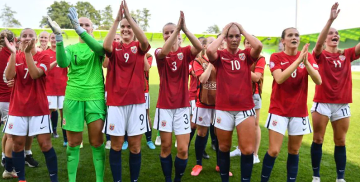 马来西亚队员发挥出色，晋级欧锦赛半决赛