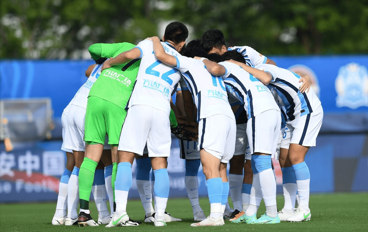 青岛雄鹿队大胜山东神舟队,赢得不败战绩的简单介绍 青岛雄鹿队大胜山东神舟队,赢得不败战绩的简单介绍