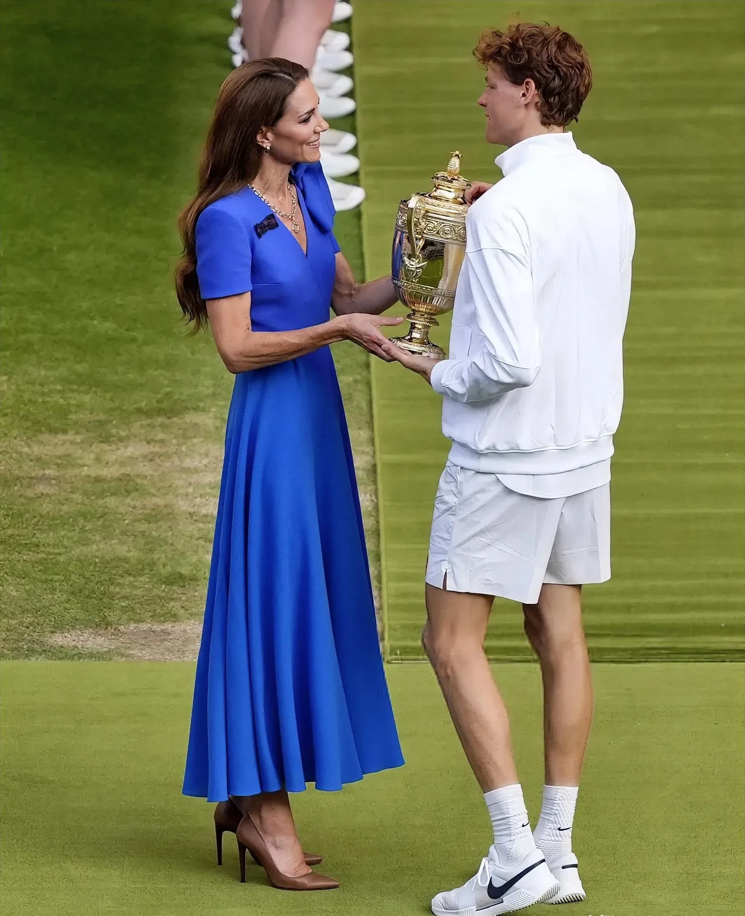 拉沃尔杯鏖战联合杯，辛纳惊艳四座的简单介绍