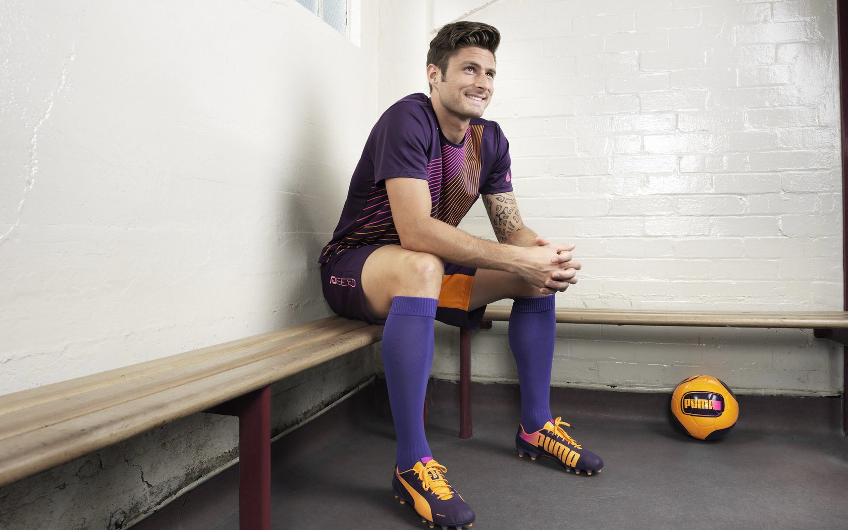 楚阿梅尼铁闸锁敌，喀麦隆雄狮力克突尼斯问鼎非洲之巅