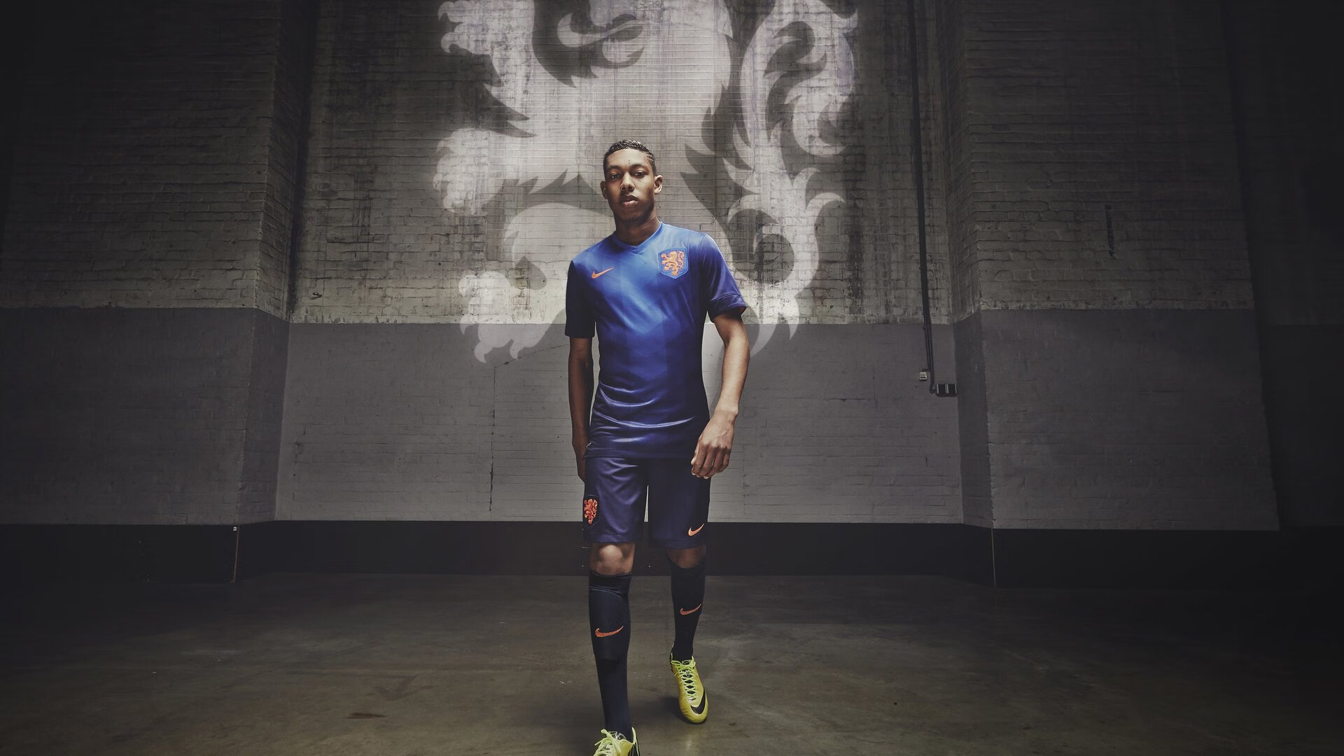 红牛二队横扫法拉利，皮亚斯特里带队取胜，新一代王者的崛起